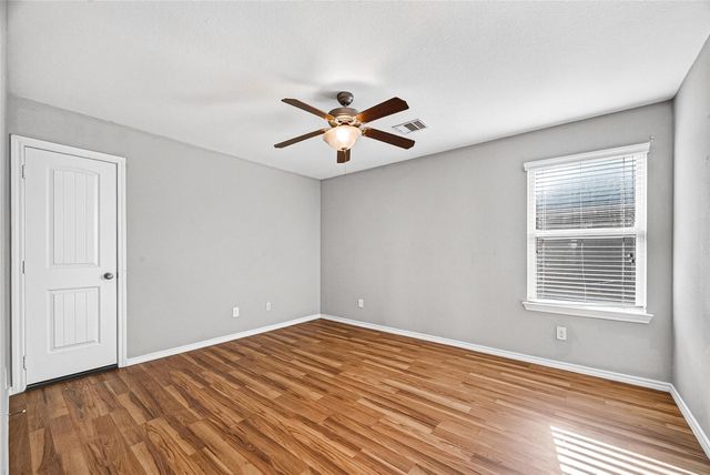 1326 Seagler Pond Lane, Houston, TX 77073