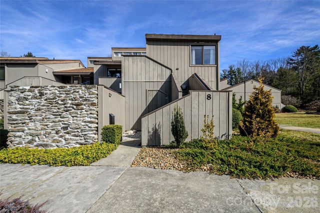 8 Lakemoor Lane 8, Hendersonville, NC 28739
