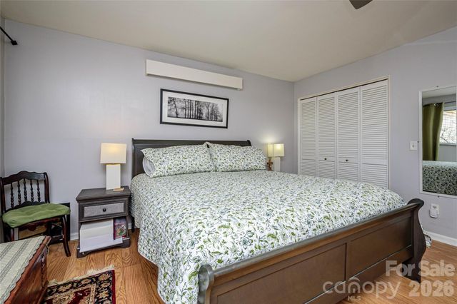 8 Lakemoor Lane 8, Hendersonville, NC 28739