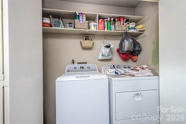 8 Lakemoor Lane 8, Hendersonville, NC 28739