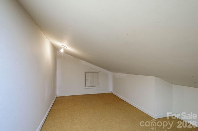 8 Lakemoor Lane 8, Hendersonville, NC 28739