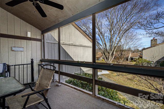 8 Lakemoor Lane 8, Hendersonville, NC 28739