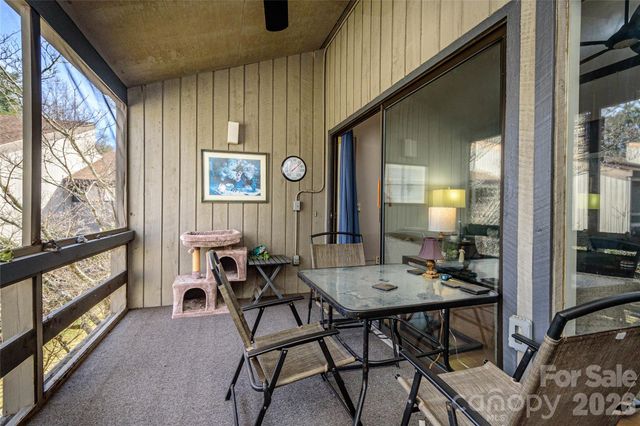 8 Lakemoor Lane 8, Hendersonville, NC 28739