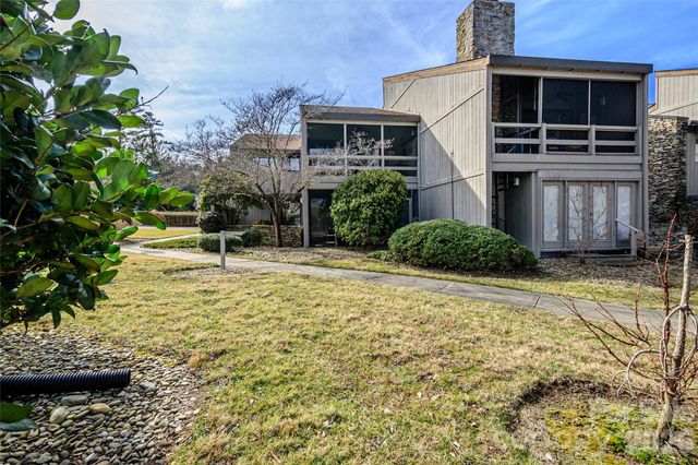 8 Lakemoor Lane 8, Hendersonville, NC 28739