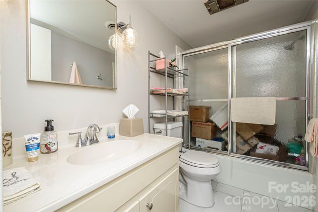 8 Lakemoor Lane 8, Hendersonville, NC 28739