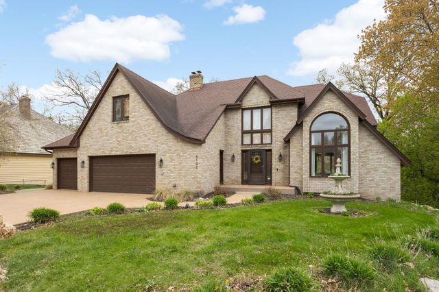 6135 Berkshire Lane N, Plymouth, MN 55446