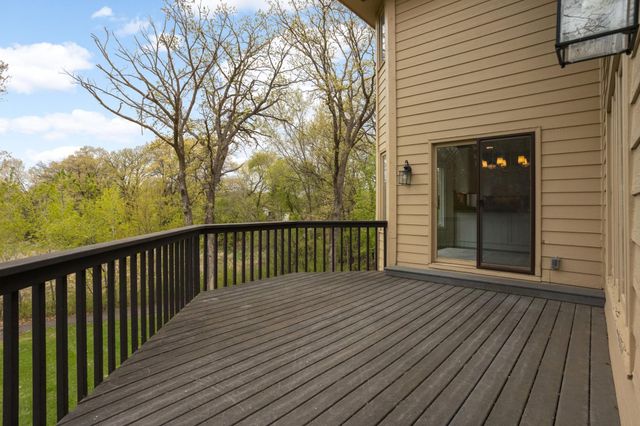6135 Berkshire Lane N, Plymouth, MN 55446