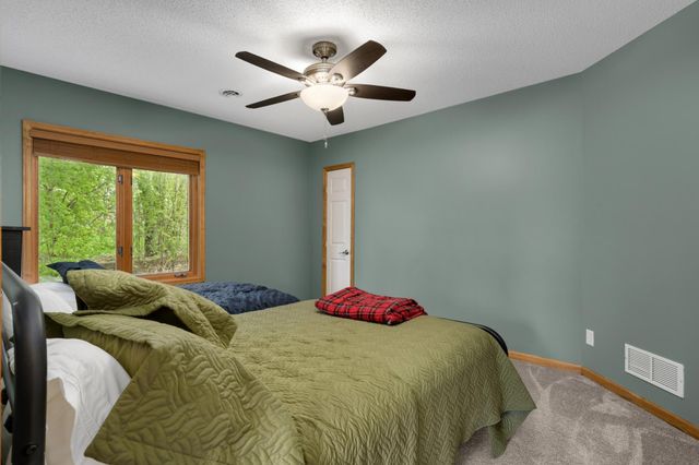 6135 Berkshire Lane N, Plymouth, MN 55446