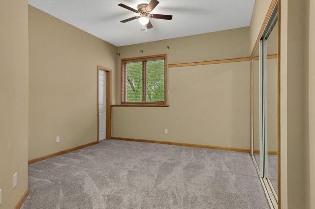 6135 Berkshire Lane N, Plymouth, MN 55446