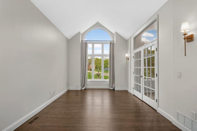 6135 Berkshire Lane N, Plymouth, MN 55446