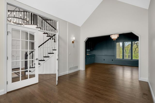 6135 Berkshire Lane N, Plymouth, MN 55446