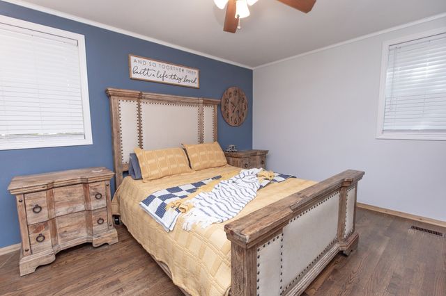 6724 E Benton Rd, Springfield, TN 37172