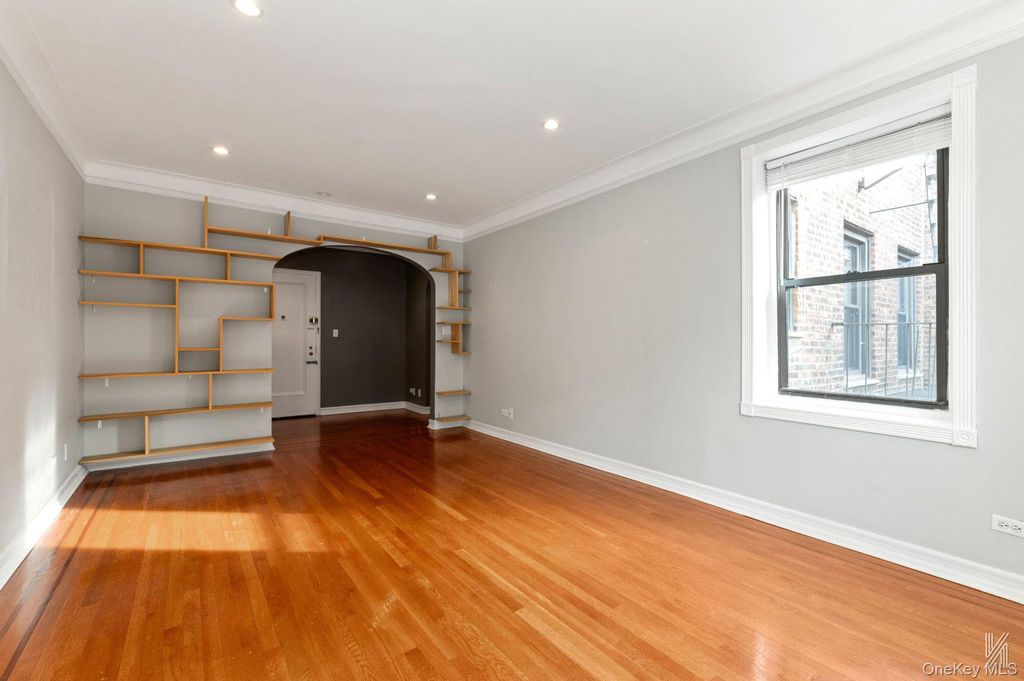 25-40 31st Avenue 6E, Astoria, NY 11106 — photo 4