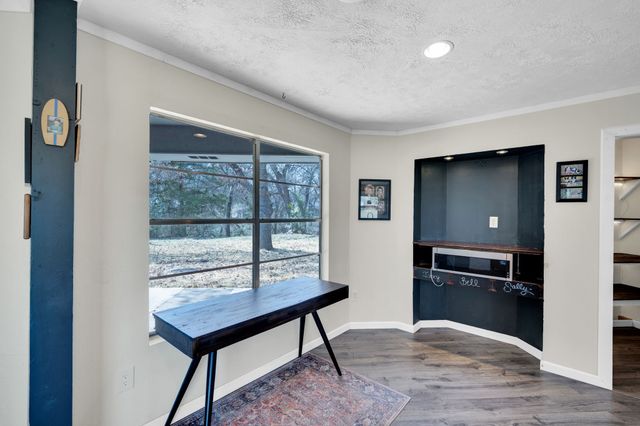 603 Lark Lane, Oak Leaf, TX 75154