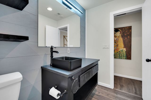 603 Lark Lane, Oak Leaf, TX 75154