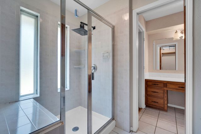 603 Lark Lane, Oak Leaf, TX 75154