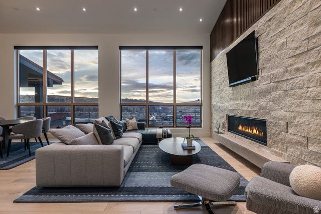 7043 GOLDEN BEAR LOOP, Park City, UT 84098