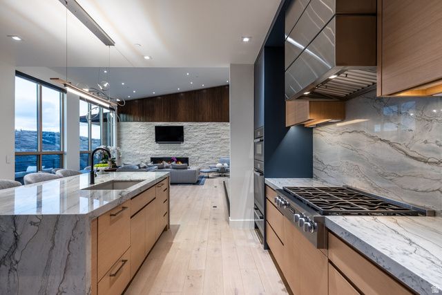 7043 GOLDEN BEAR LOOP, Park City, UT 84098