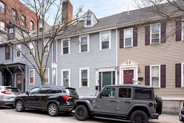 121 F St 1, Boston, MA 02127