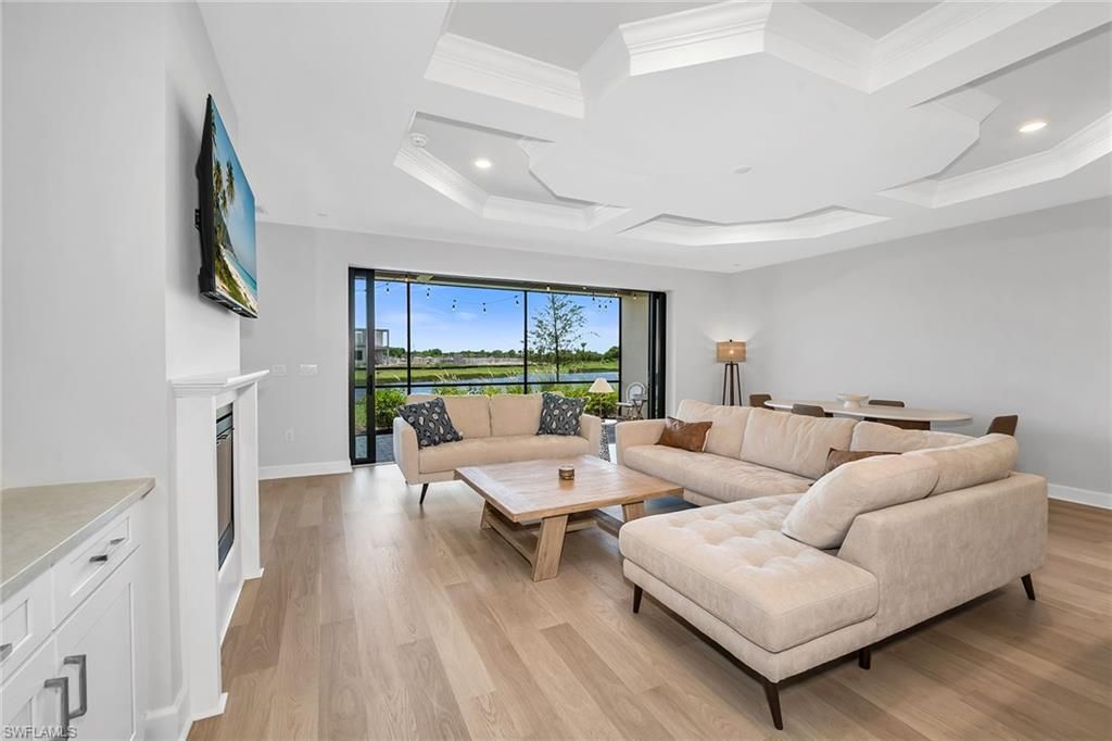 15324 Lucerna ST 102, NAPLES, FL 34114 — photo 5