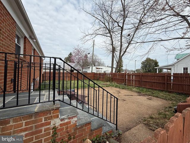 115 WASHINGTON ST, Madison, VA 22727