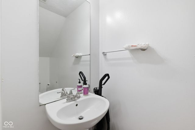 8348 Codesa Way, Indianapolis, IN 46278
