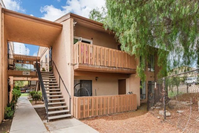1051 Rock Springs Road 135, Escondido, CA 92026