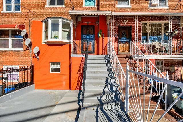1007 E 215th Street, Bronx, NY 10469