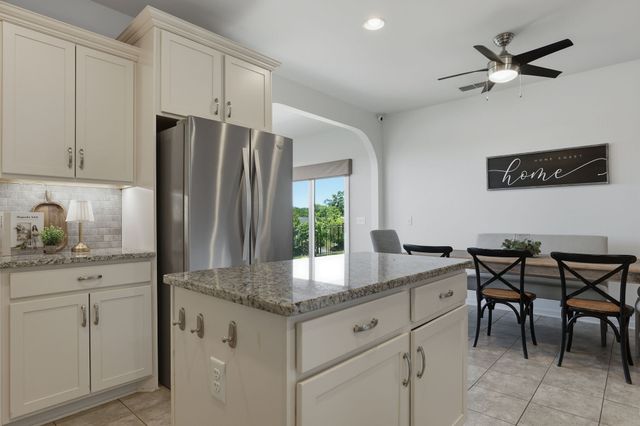 1928 Stonewater Dr, Hermitage, TN 37076