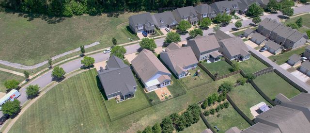 1928 Stonewater Dr, Hermitage, TN 37076