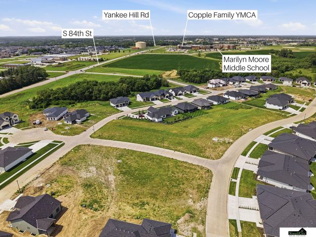9415 S 87th Street, Lincoln, NE 68526