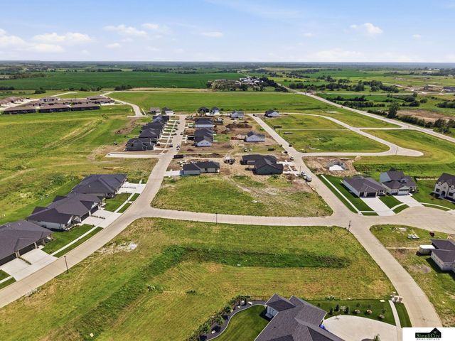 9415 S 87th Street, Lincoln, NE 68526