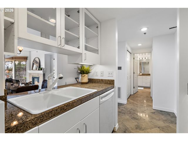 1132 Sw 19TH Ave 505, Portland, OR 97205