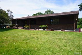 139 Lakeland Hills Drive, Caseyville, IL 62208