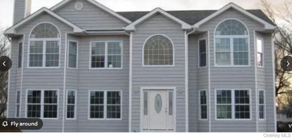 171 Elm Drive, Bay Shore, NY 11706