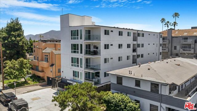 10918 Camarillo Street, North Hollywood (los Angeles), CA 91603