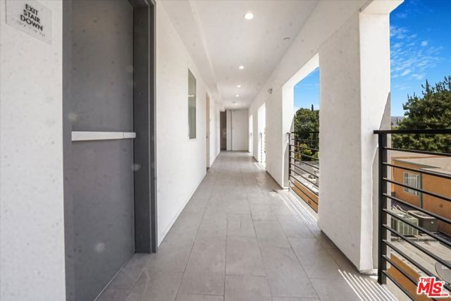 10918 Camarillo Street, North Hollywood (los Angeles), CA 91603