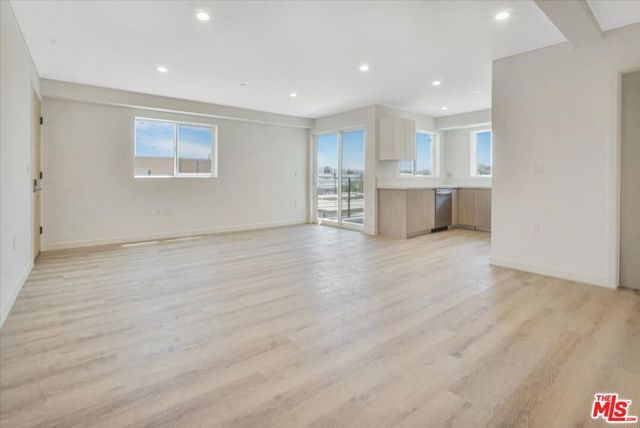 10918 Camarillo Street, North Hollywood (los Angeles), CA 91603