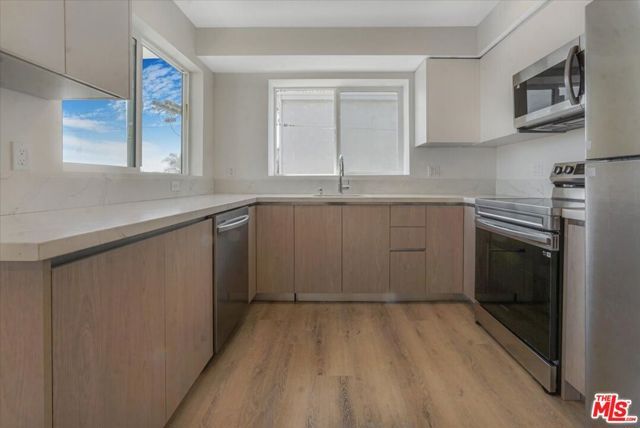 10918 Camarillo Street, North Hollywood (los Angeles), CA 91603