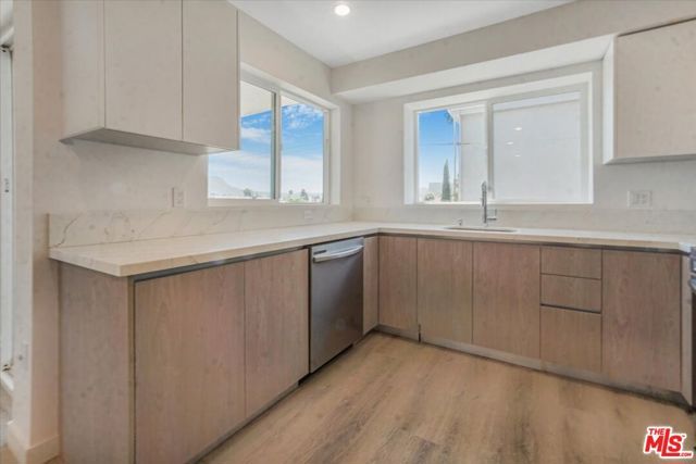 10918 Camarillo Street, North Hollywood (los Angeles), CA 91603