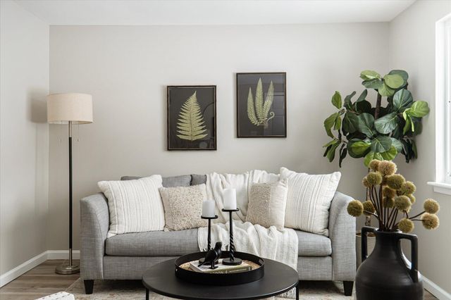 12 Faust Court, Ann Arbor, MI 48108