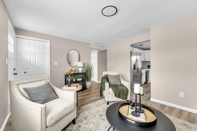 12 Faust Court, Ann Arbor, MI 48108