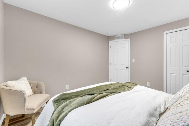 12 Faust Court, Ann Arbor, MI 48108