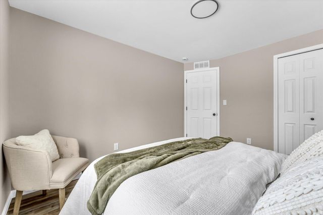 12 Faust Court, Ann Arbor, MI 48108