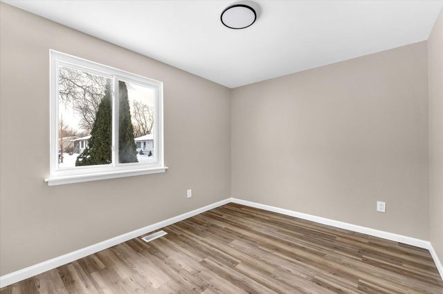 12 Faust Court, Ann Arbor, MI 48108