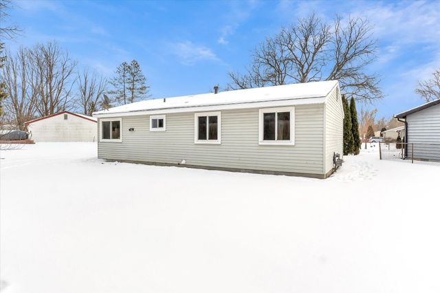 12 Faust Court, Ann Arbor, MI 48108