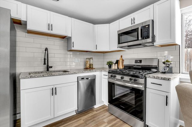 12 Faust Court, Ann Arbor, MI 48108