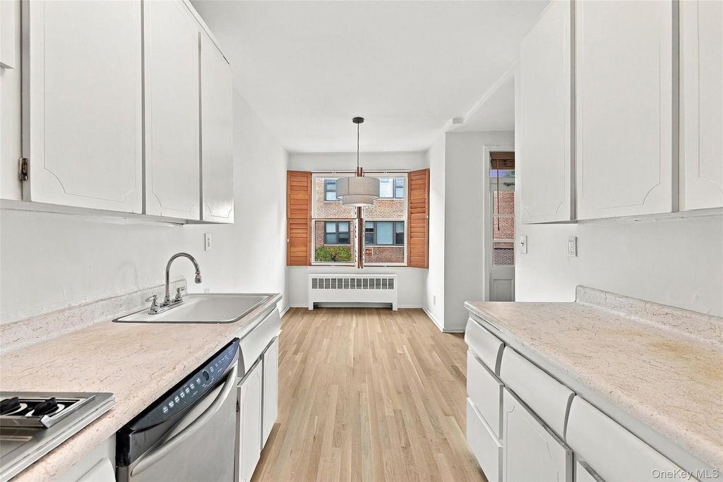 1015 Old Post Road 2K, Mamaroneck, NY 10543 — photo 5