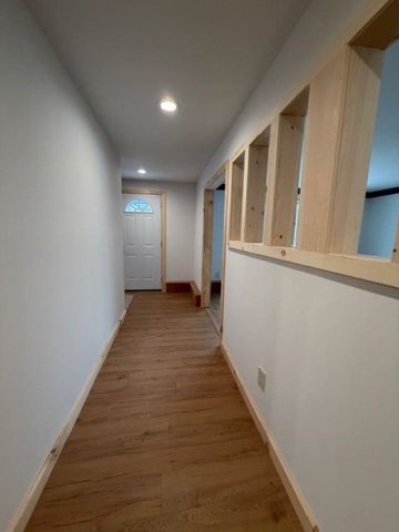 19 Village Road, Shelburne, NH 03581