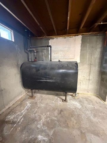 19 Village Road, Shelburne, NH 03581